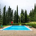 Дом отдыха Quaint With Pool *