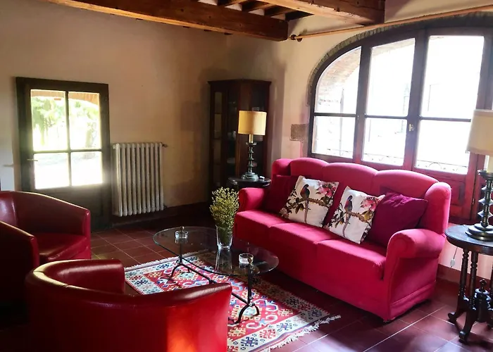 Quaint With Pool 펜션 Misciano